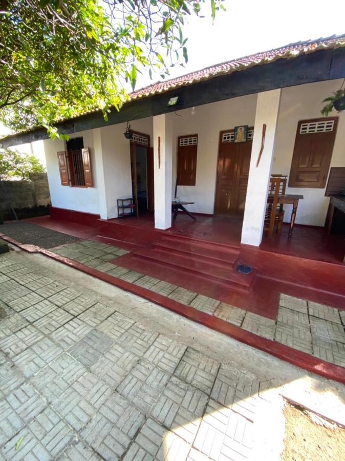 Ami place Hikkaduwa Exterior foto