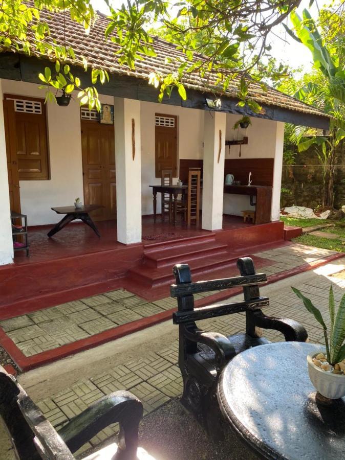 Ami place Hikkaduwa Exterior foto
