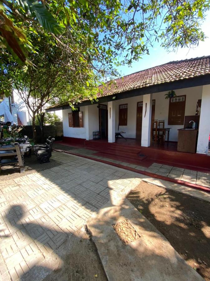 Ami place Hikkaduwa Exterior foto