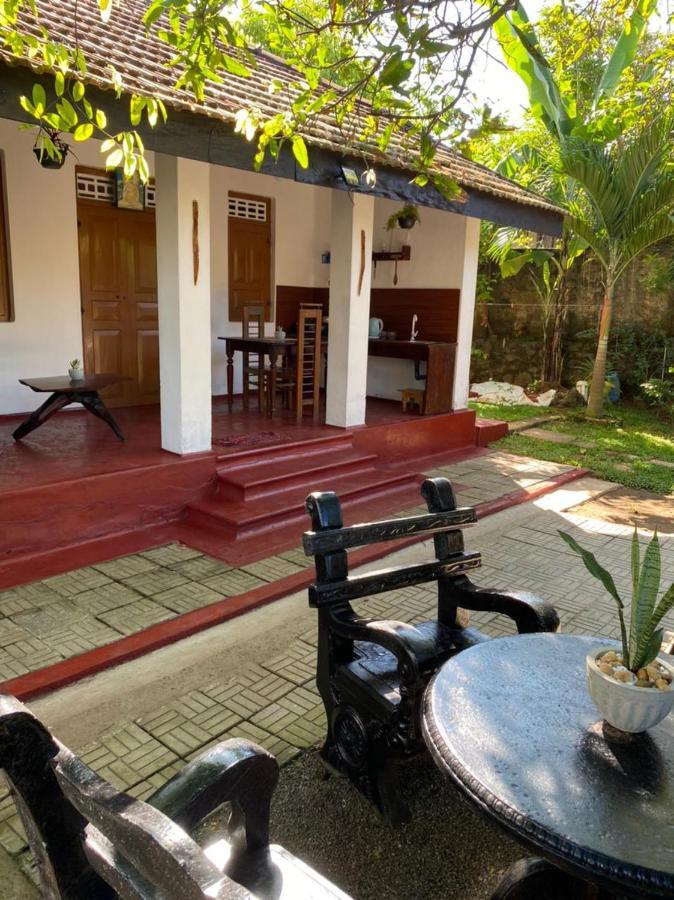 Ami place Hikkaduwa Exterior foto